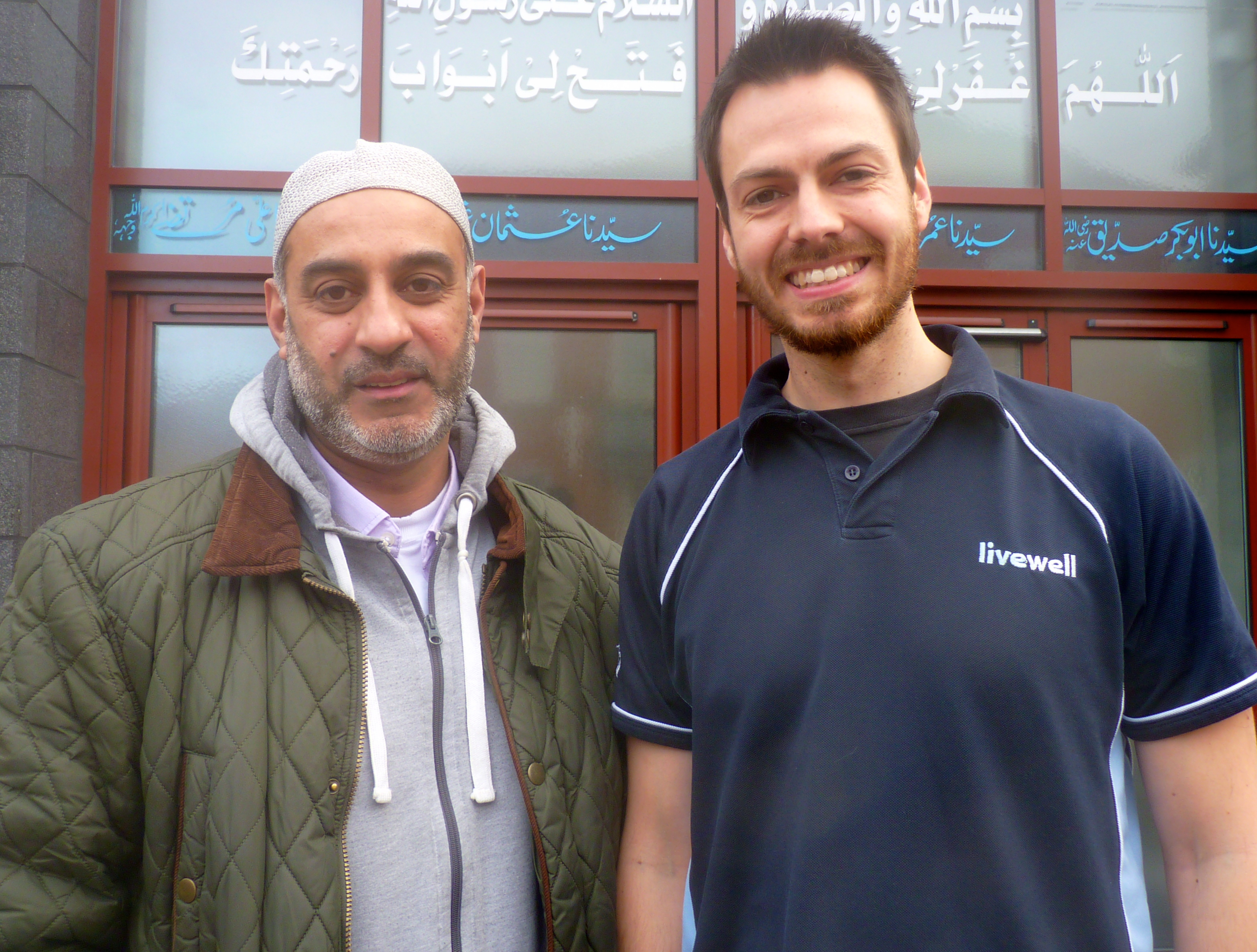 Image of health check advisor Dan with Nazir from Derby Jamia Mosque